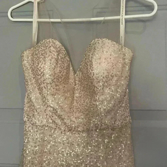 MoriLee Gold Sequin Gown
Sweetheart Neckline Illusion Size 6 - Picture 10 of 16